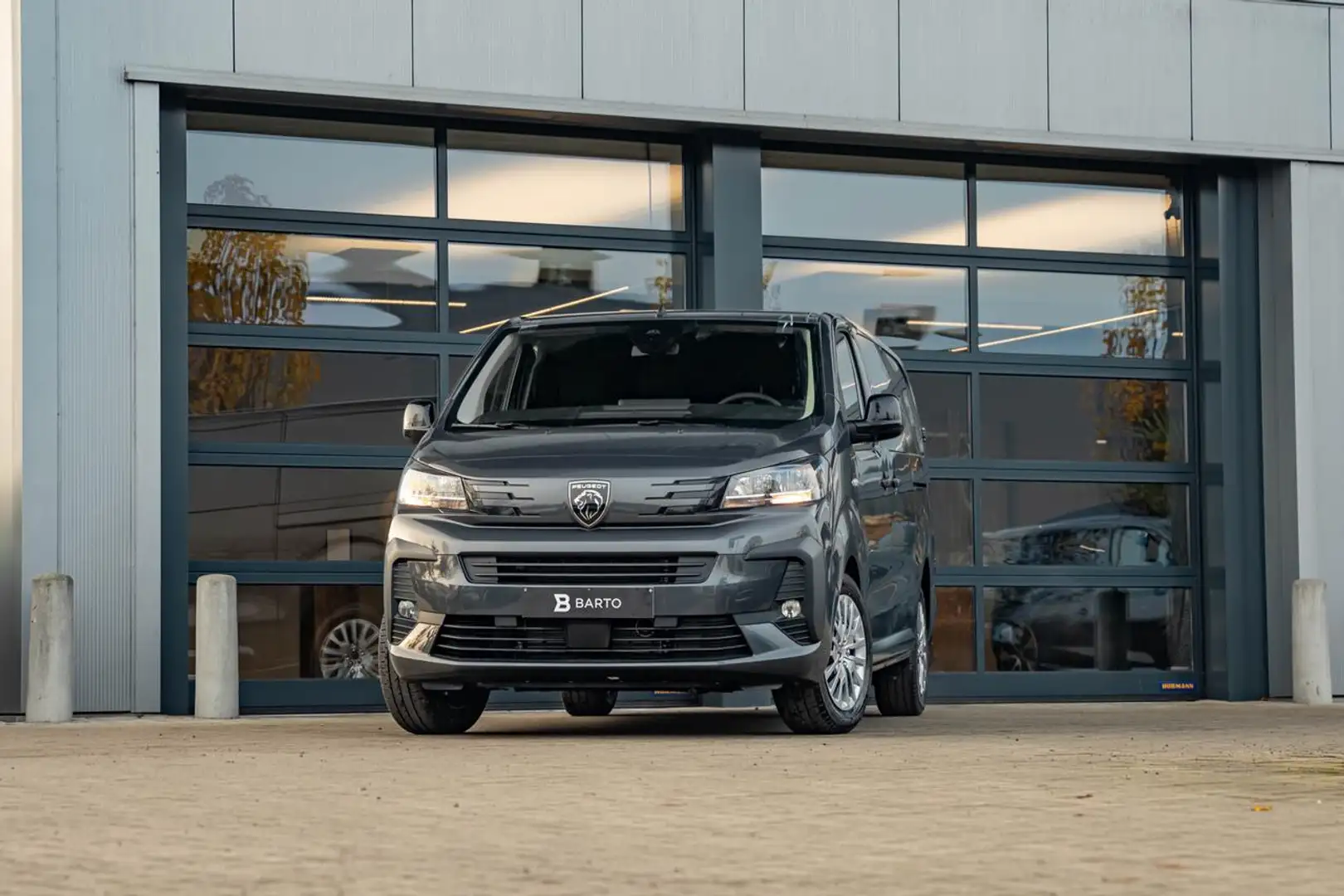 Peugeot Expert 6-zit | 180 PK AT | Leder | Navi | Cruise contr... Серый - 1