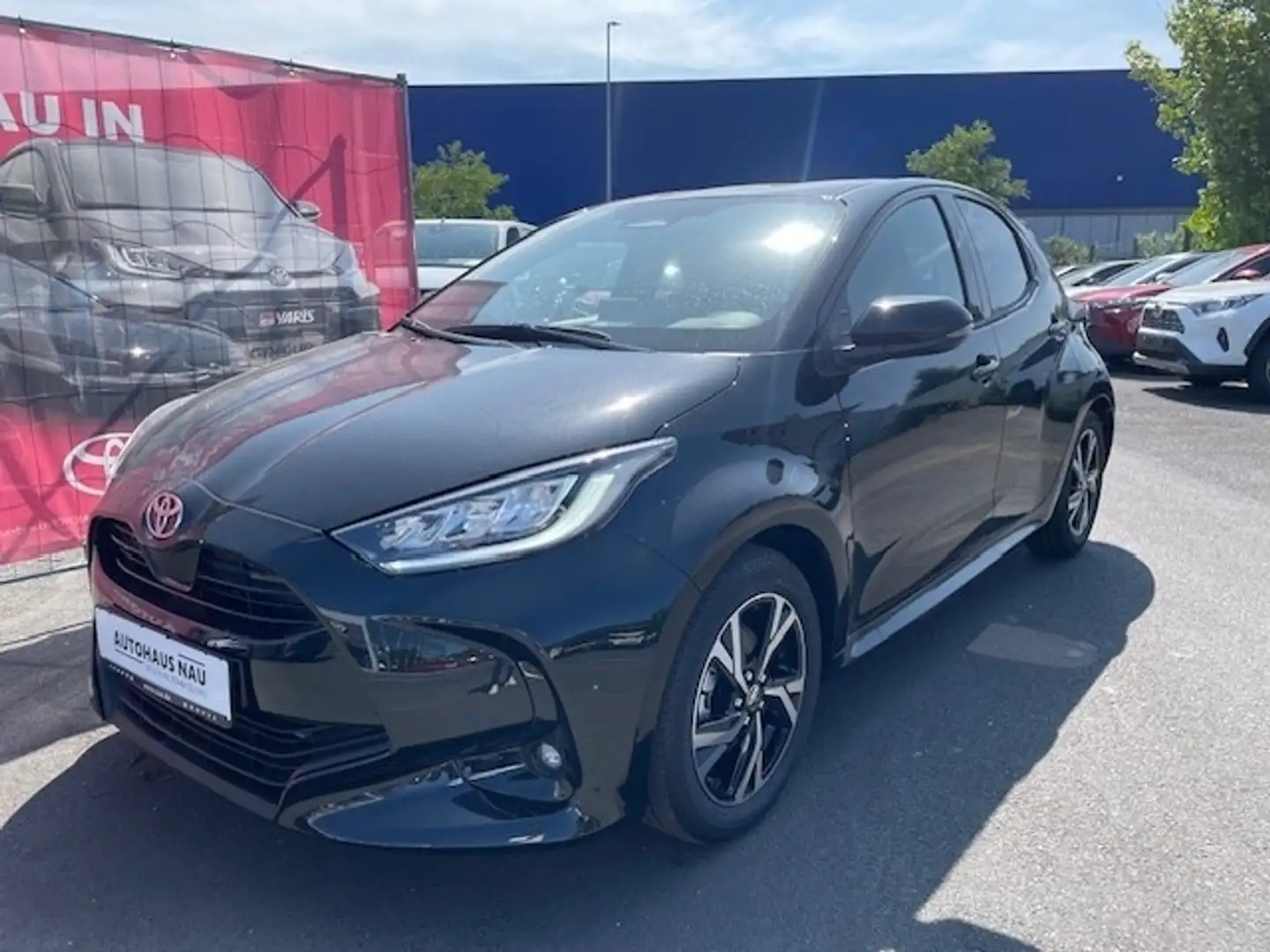 Toyota Yaris 1.5 (Hybrid)  Teamplayer mit Comfort-Paket Nero - 2
