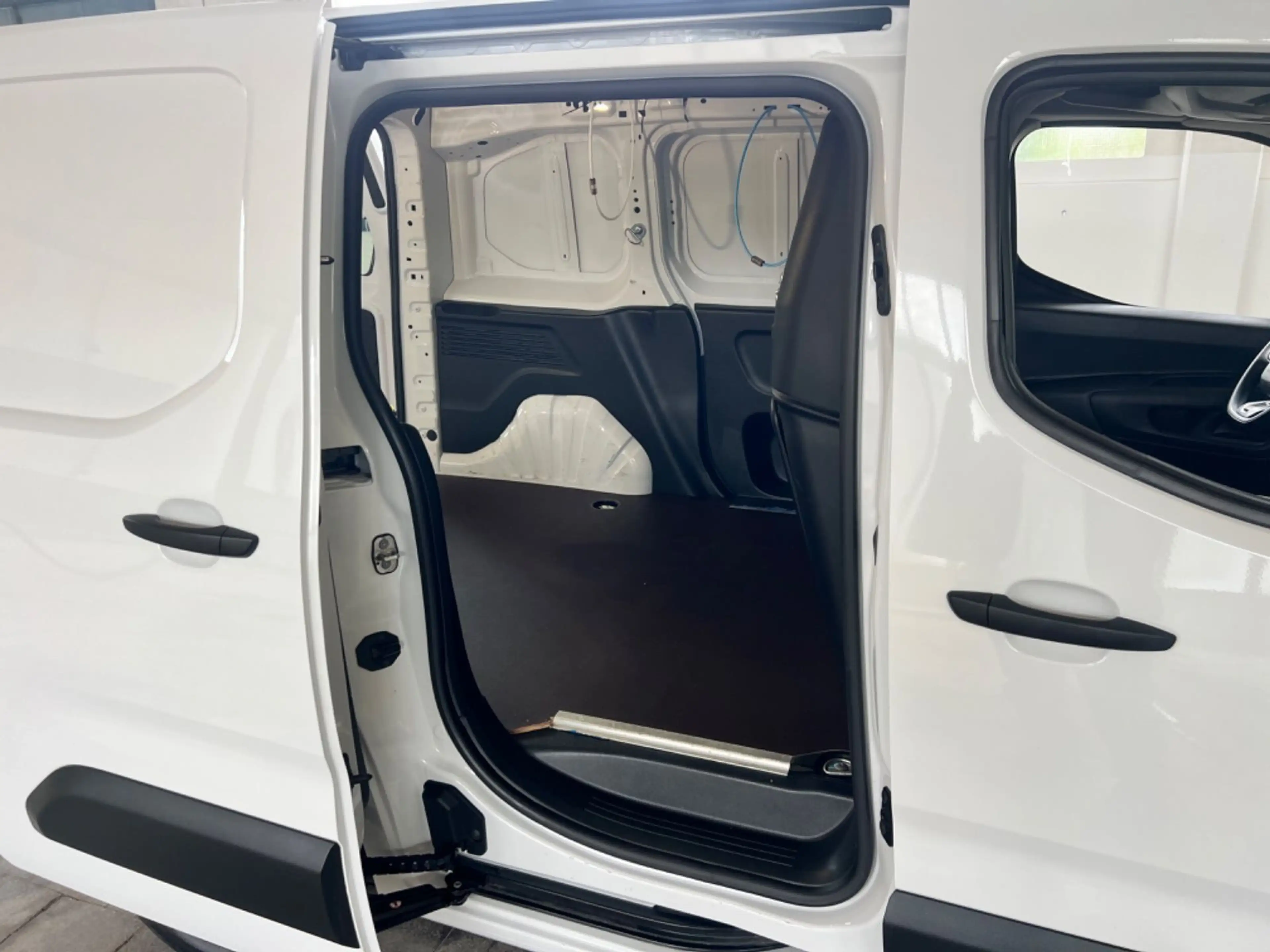 Toyota Proace City L1 Meister *PDC*Klima*3Sitzer* — photo 11