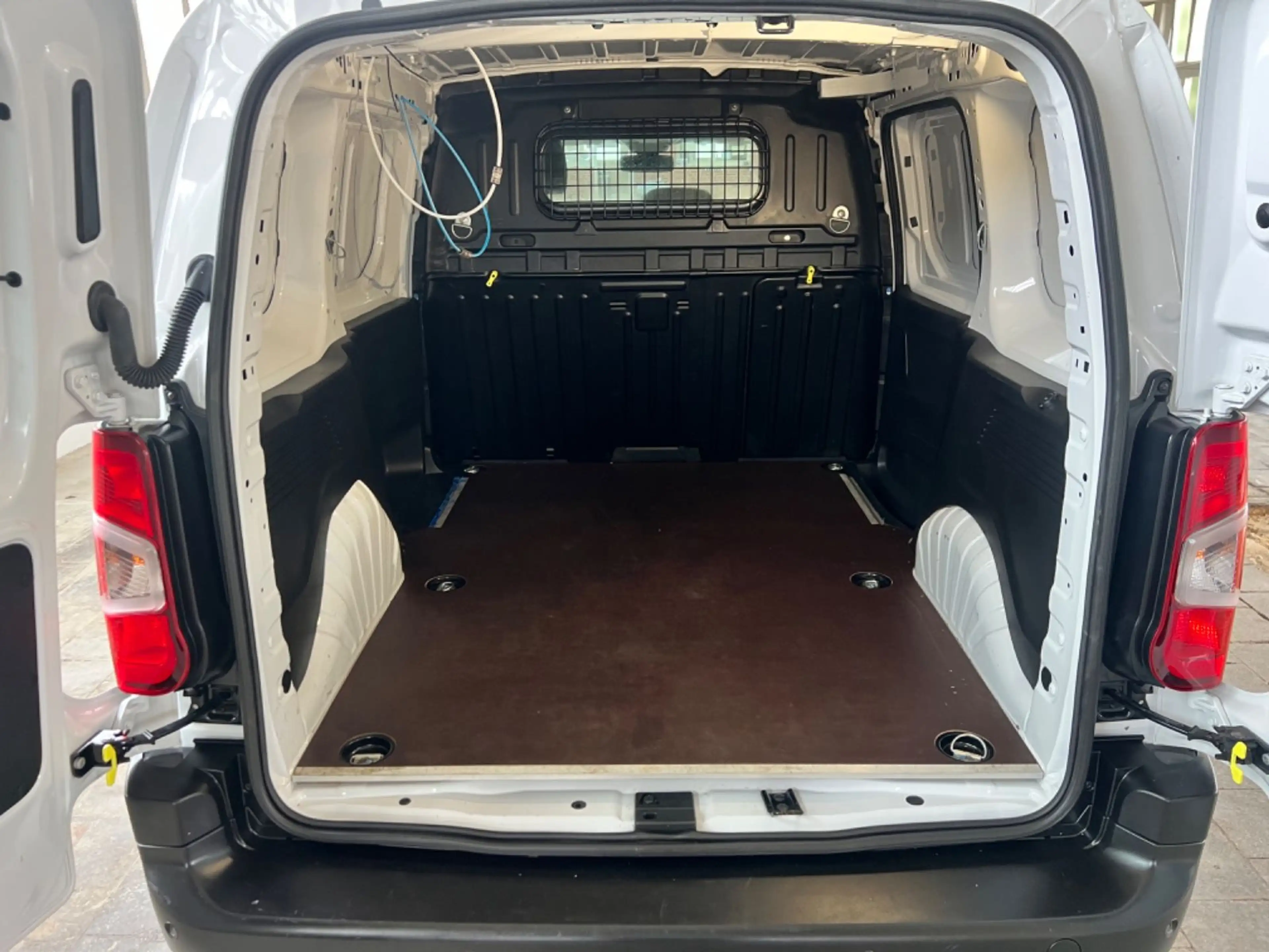 Toyota Proace City L1 Meister *PDC*Klima*3Sitzer* — photo 8