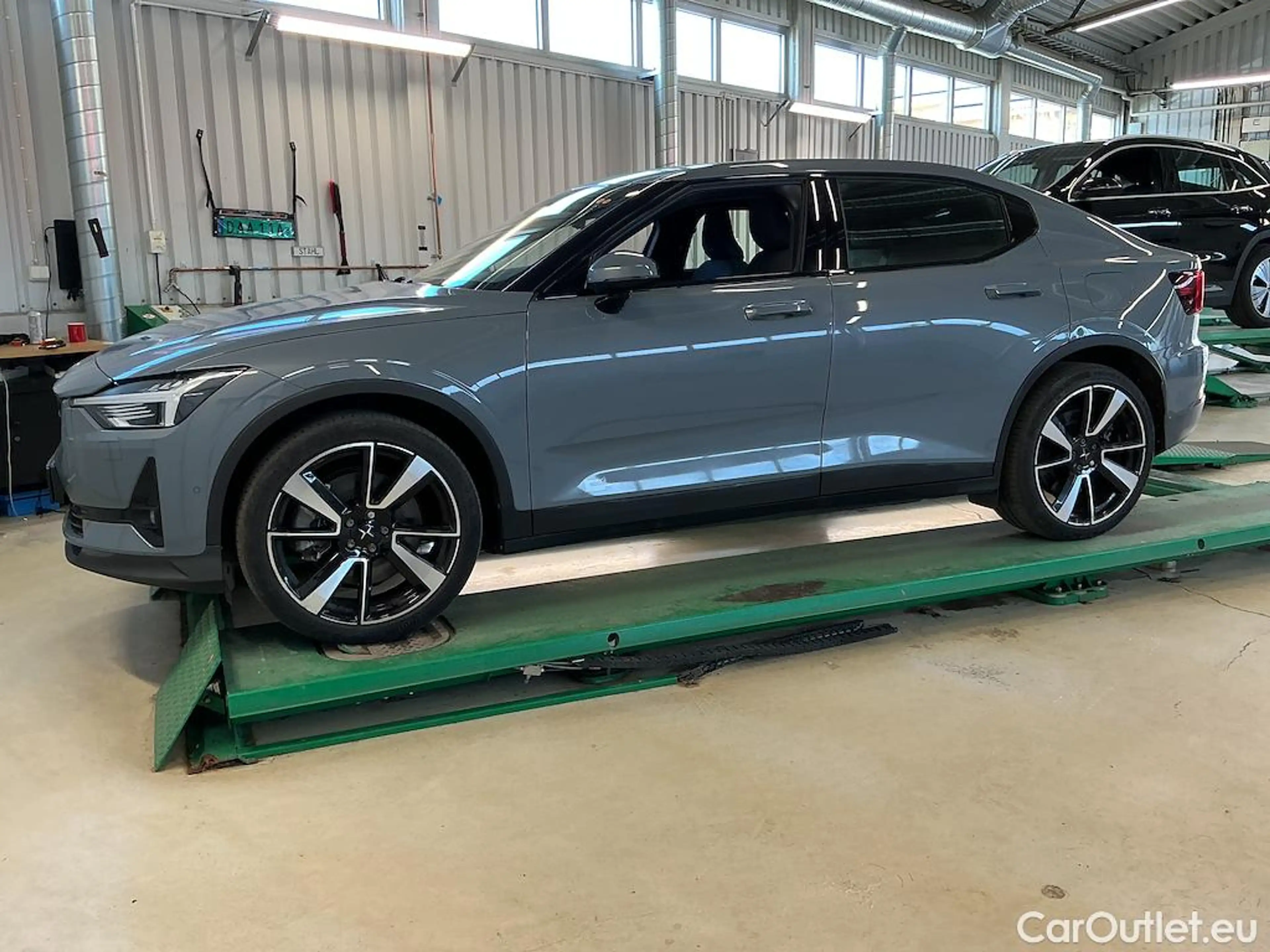 Polestar 2 Elektro Automatik — photo 3