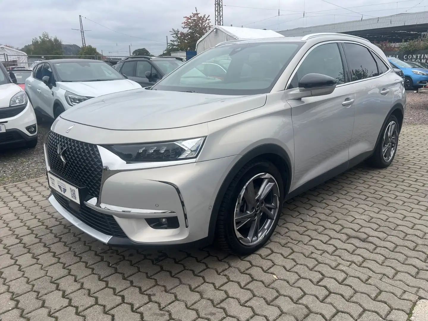 DS Automobiles DS 7 Crossback E-Tense 4x4 300 Rivoli Automatik Argent - 2