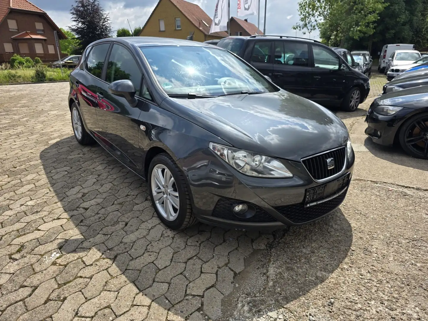 SEAT Ibiza Lim. Stylance / Style TÜV INSPEKTION NEU Grau - 1