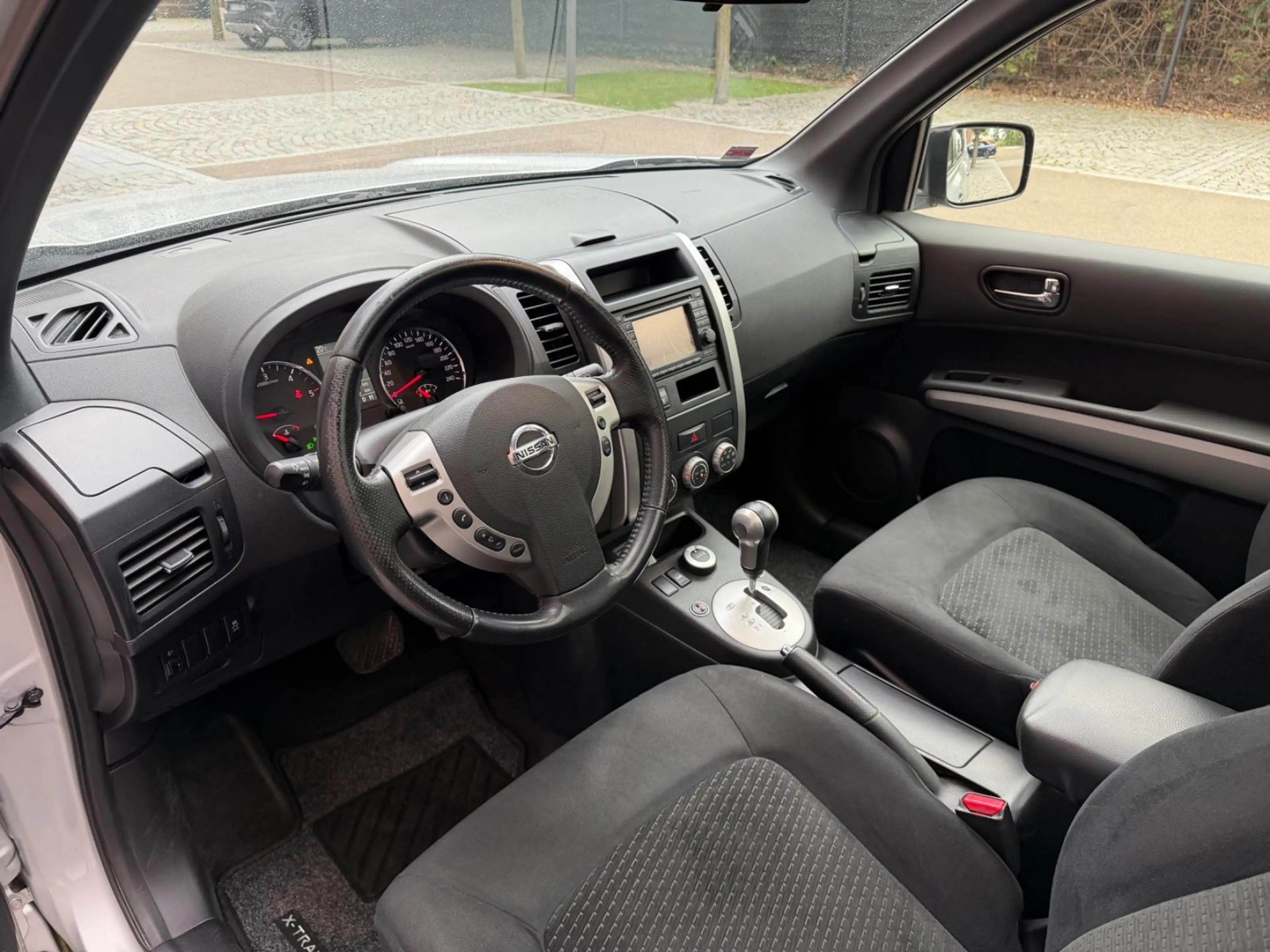 Nissan X-Trail I-Way 4x4 *1.Hand*360°*Pano*Tempomat* — photo 9