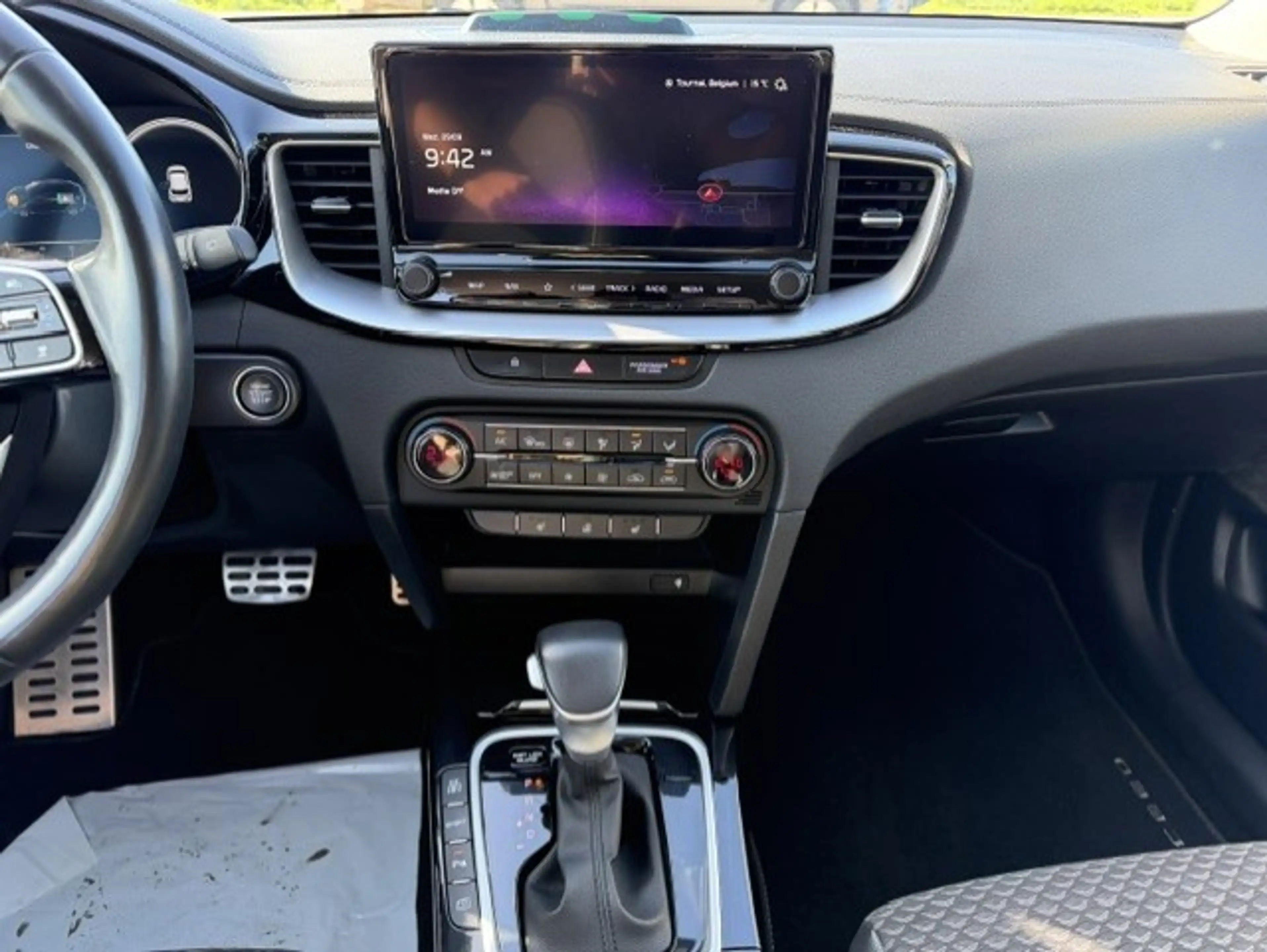 Kia XCeed Business Line PHV 141 — photo 11