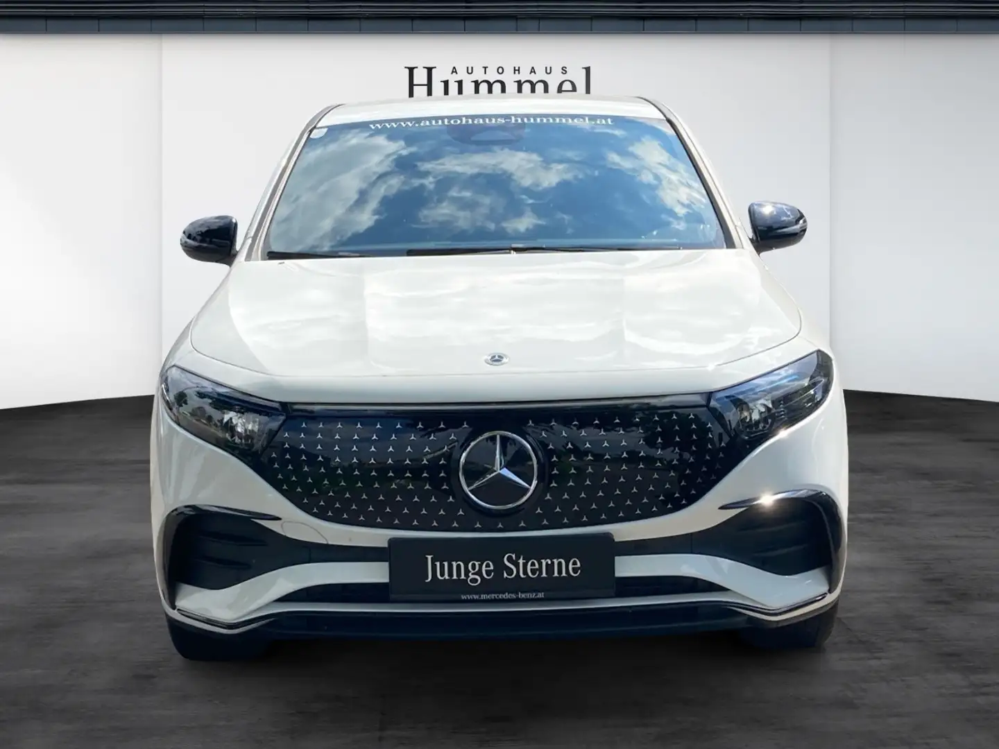 Mercedes-Benz EQA 300 4MATIC Österreich-Edition AMG Night MBUX Blanc - 2