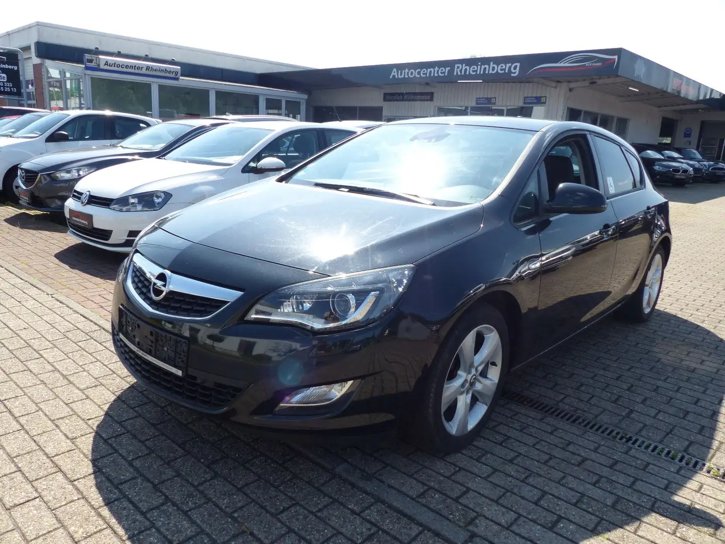 Opel Astra J Lim. Ladeboy S2  Rollstuhl Drive-by-wire - 1