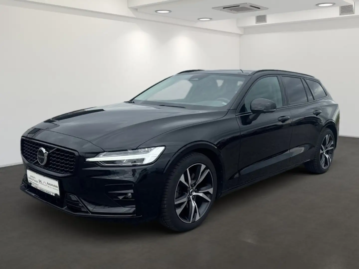 Volvo V60 B4 (P) Plus Dark Geartronic Negro - 1
