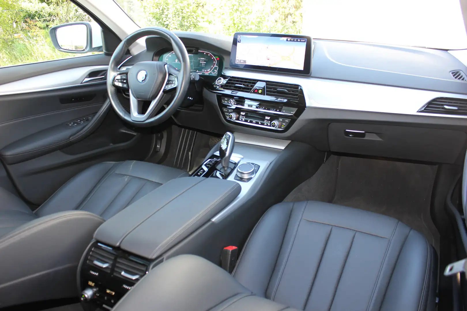 BMW 530 530 e Pano AHK Kamera HeadUp Integral VOLL 1.Hand Weiß - 2
