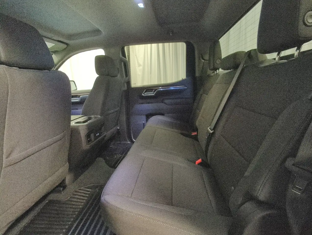 Chevrolet Silverado 1500 снимка Chevrolet Silverado 1500