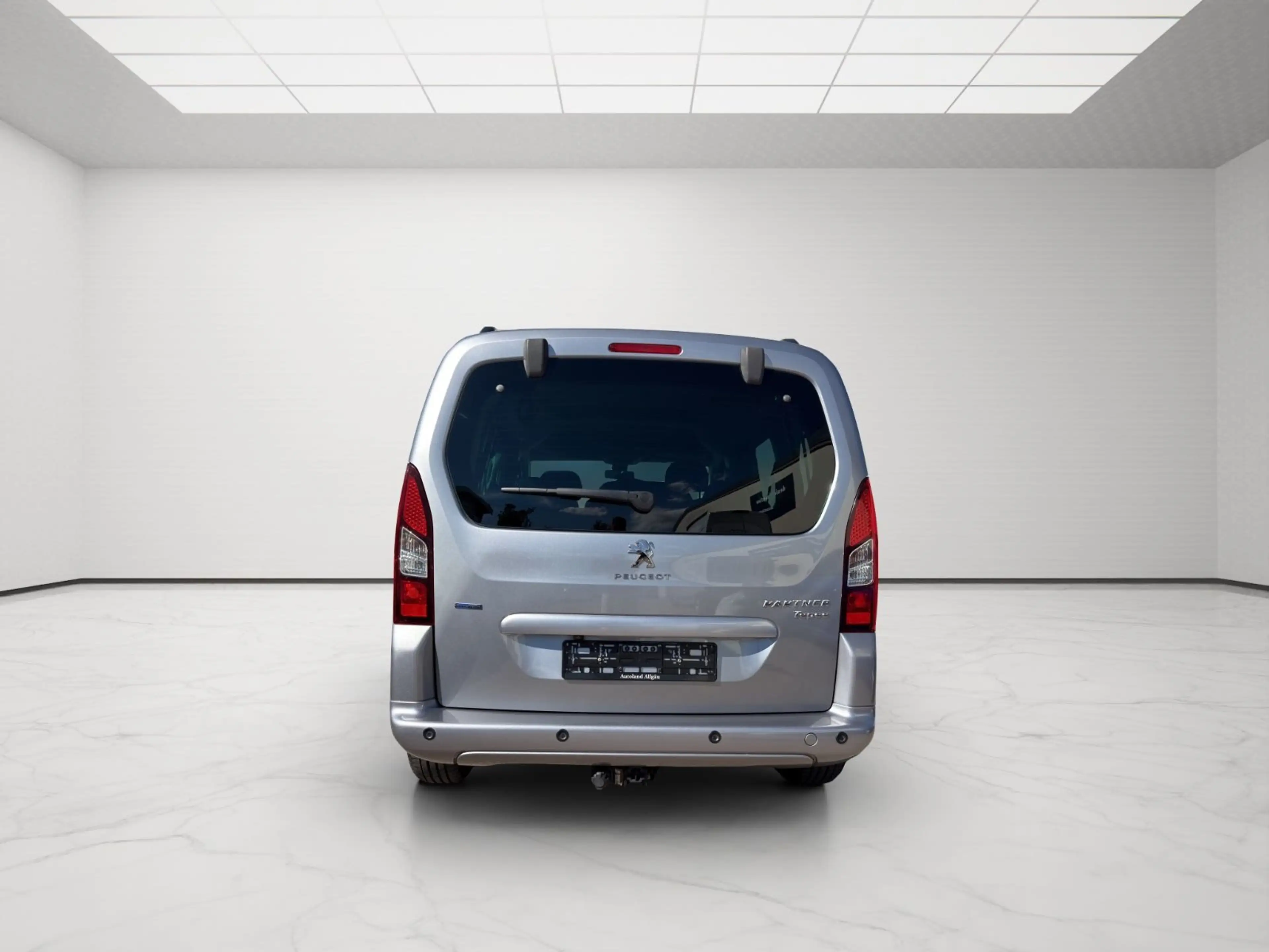 Peugeot Partner Tepee Allure PureTech *KAMERA*AHK*SHZ* — photo 5