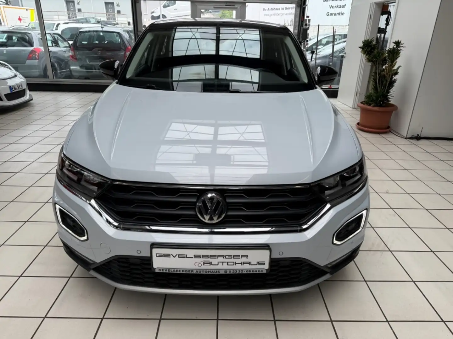 Volkswagen T-Roc IQ.DRIVE 1.5 TSI EU6d-T AHK-abnehmbar Navi LED ACC Gris - 2