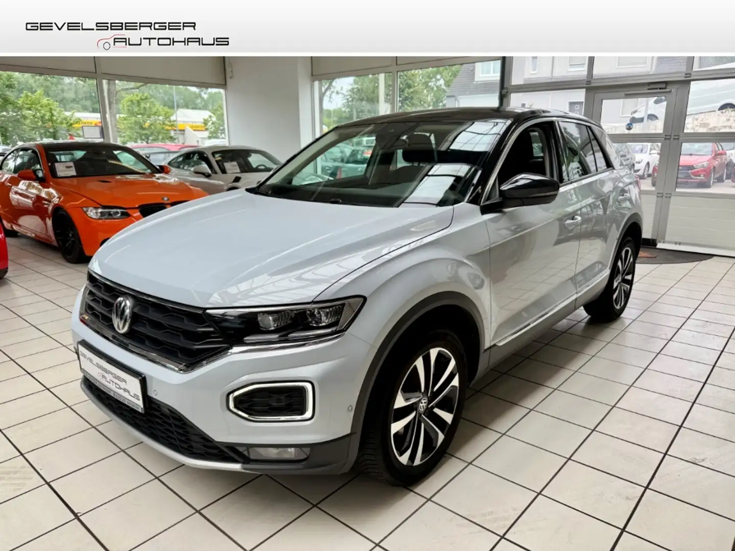Volkswagen T-Roc IQ.DRIVE 1.5 TSI EU6d-T AHK-abnehmbar Navi LED ACC Gris - 1