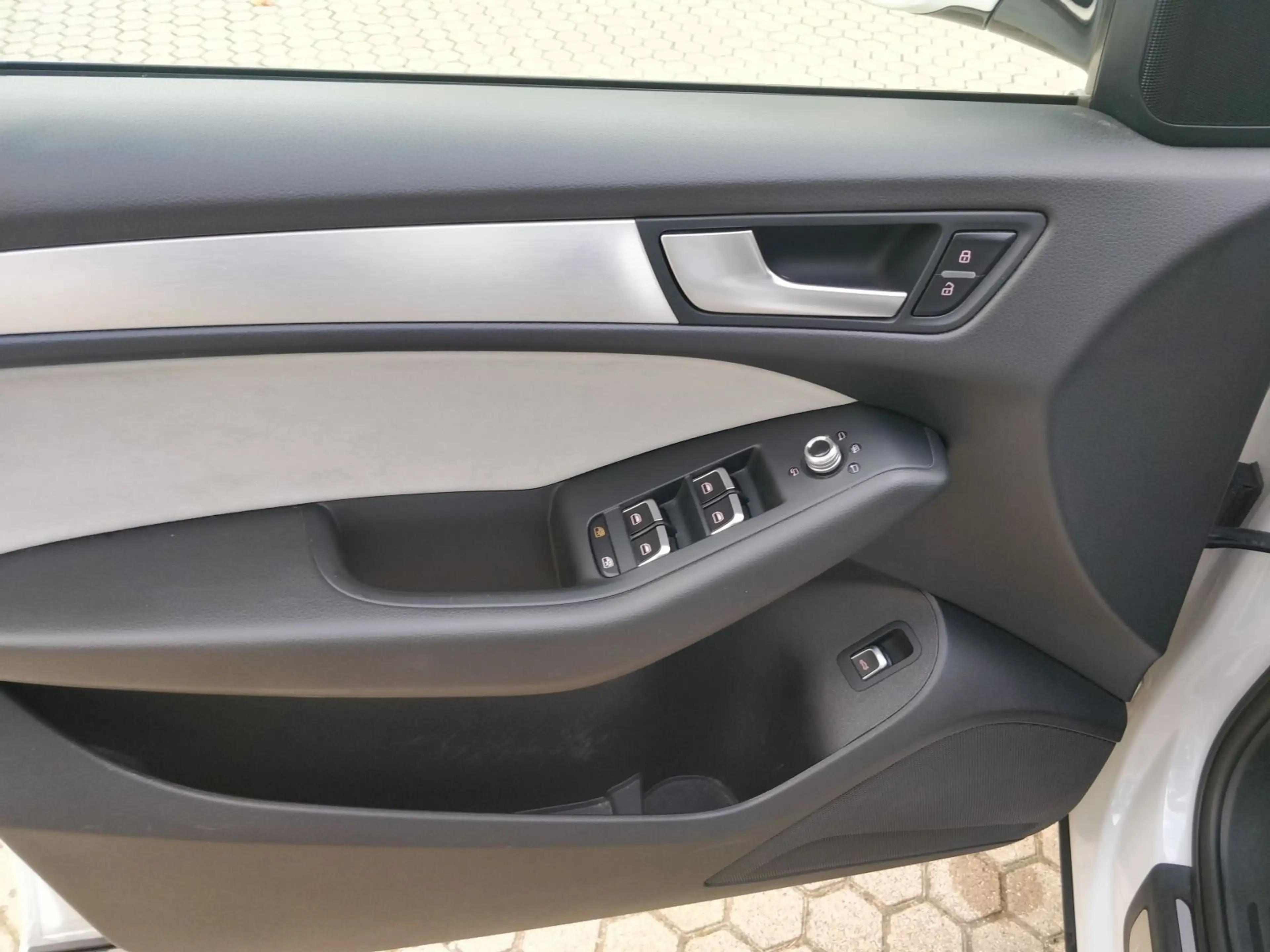 Audi SQ5 3.0 TDI quattro 313PS NAVI AHK PANO PDC KLIM — photo 12