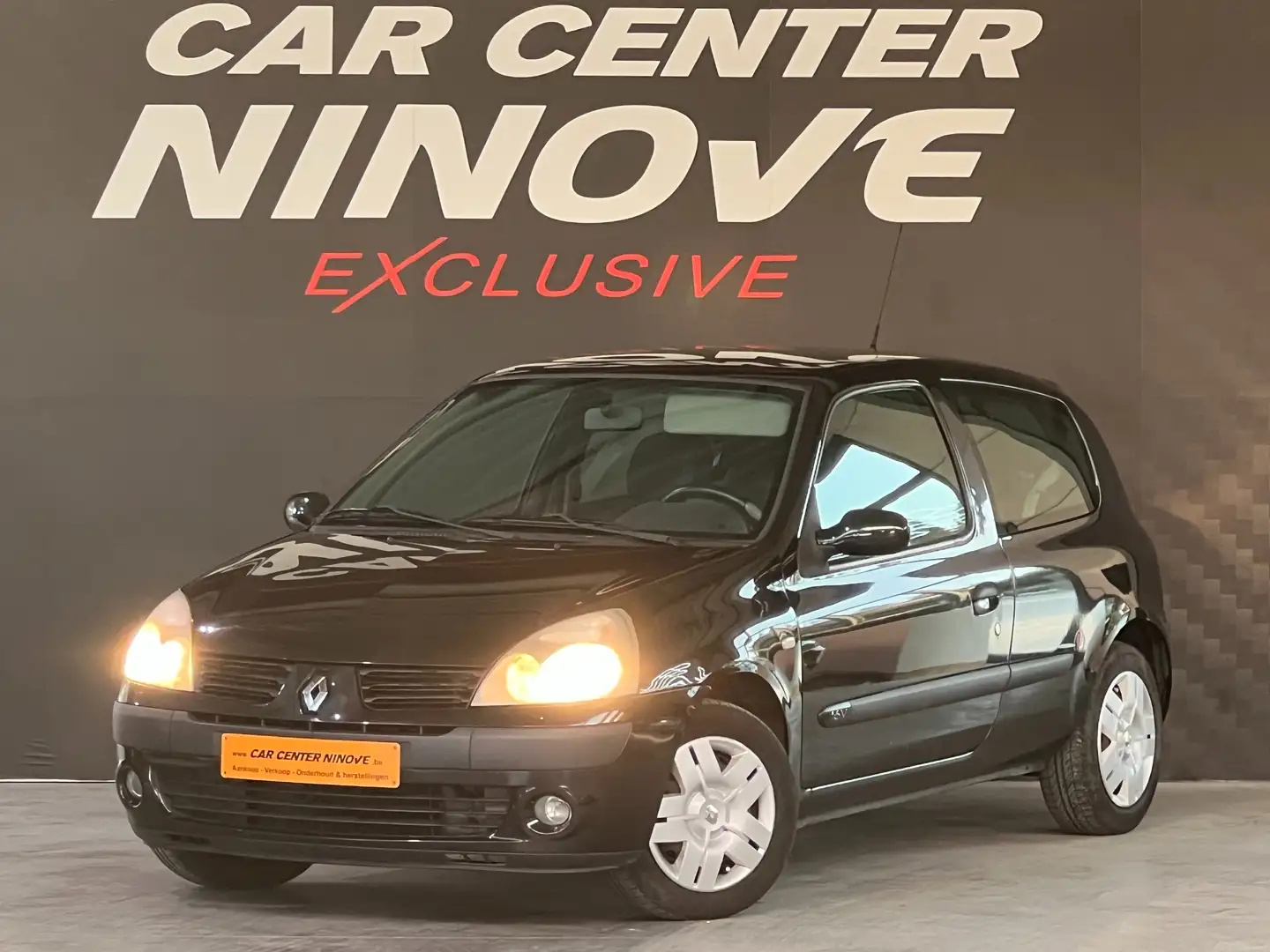 Renault Clio 1.2 16V Authentique - 1
