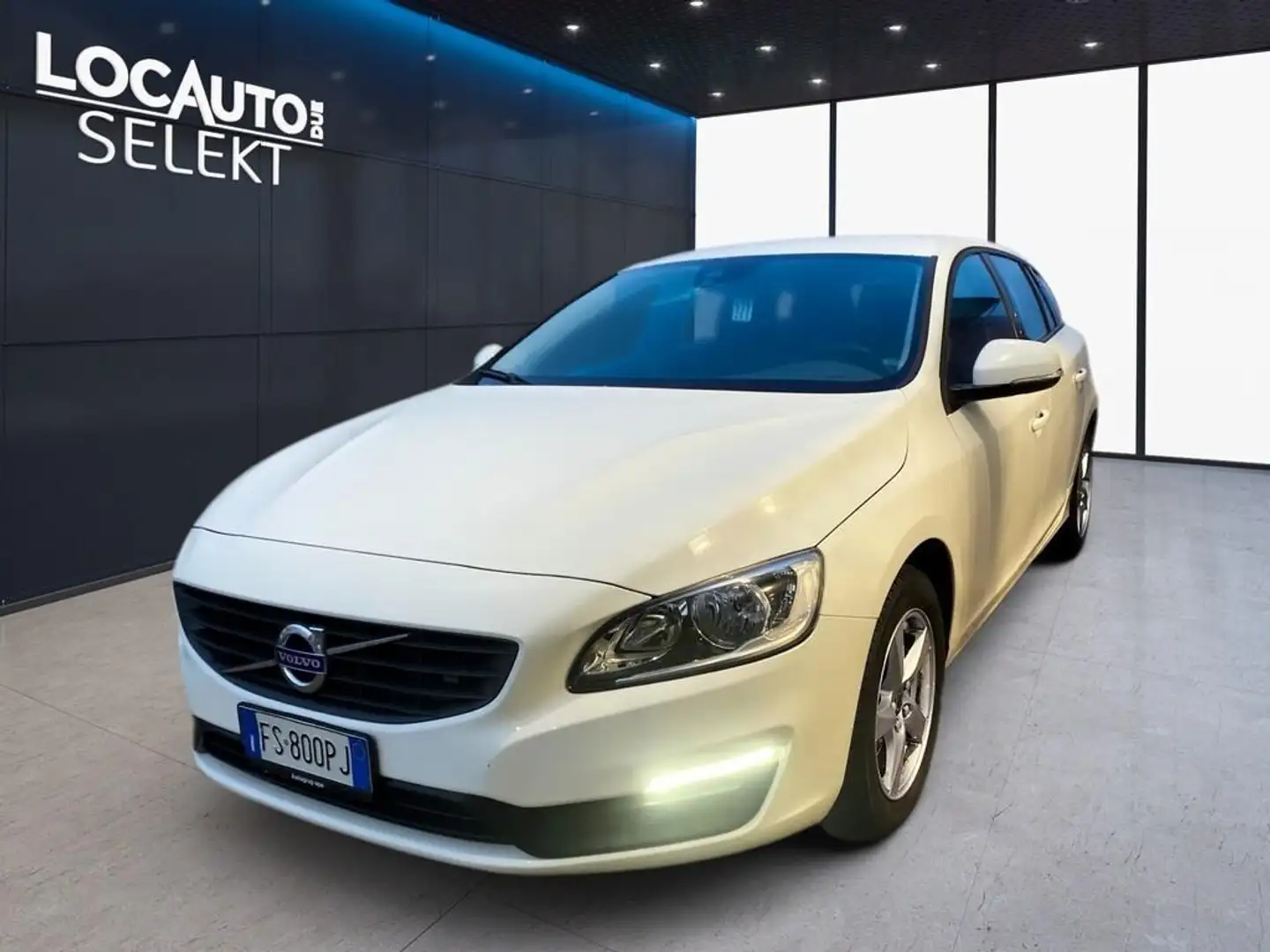 Volvo V60 2.0 D2 Business geartronic - PROMO White - 1