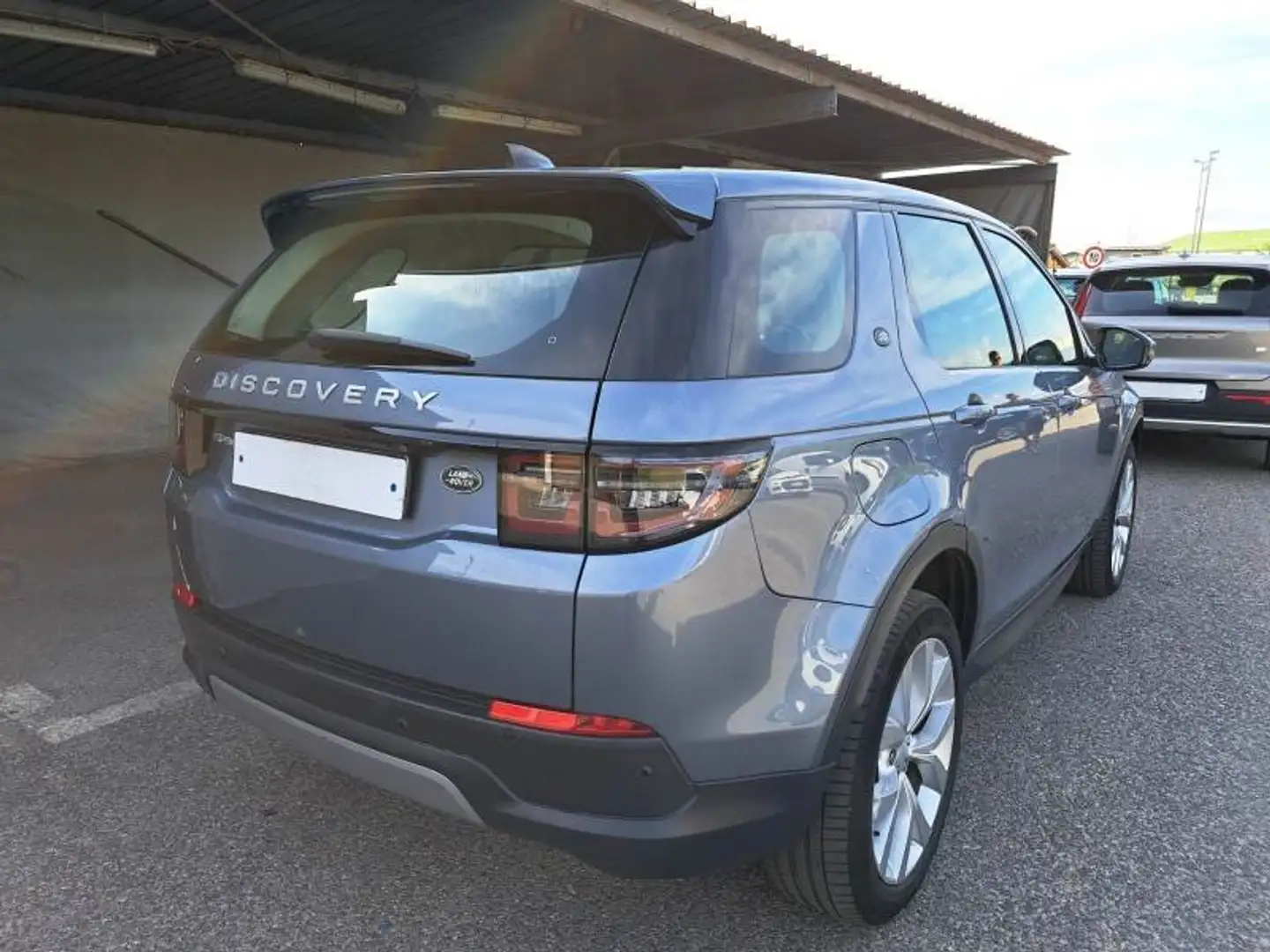 Land Rover Discovery Sport 1.5 I3 PHEV 309PS AWD Auto RDynamic SE - 2