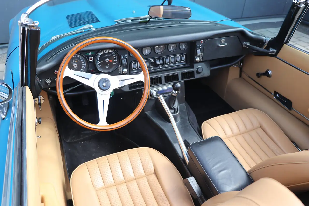 Jaguar E-Type Serie 3 Cabrio V12 Handschalter selten, foto 7