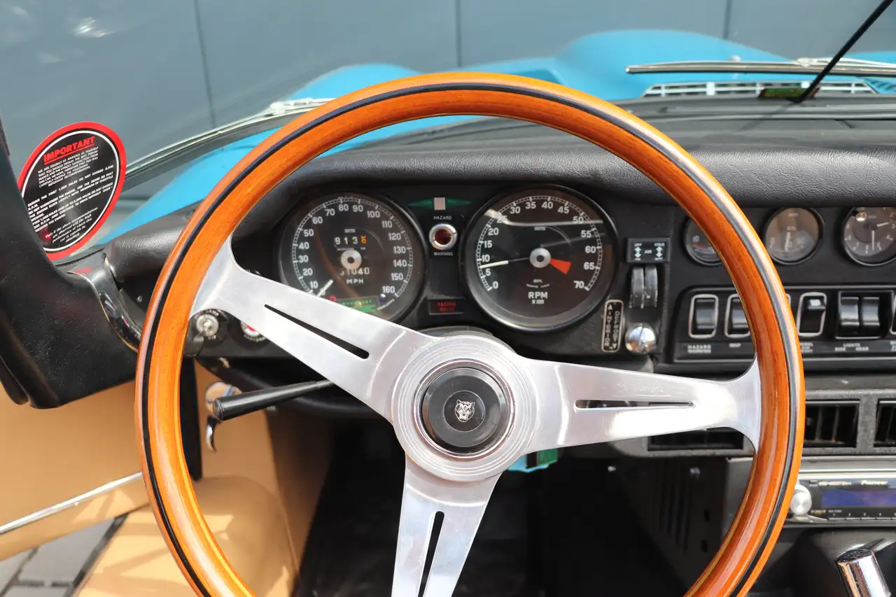 Jaguar E-Type Serie 3 Cabrio V12 Handschalter selten, foto 9