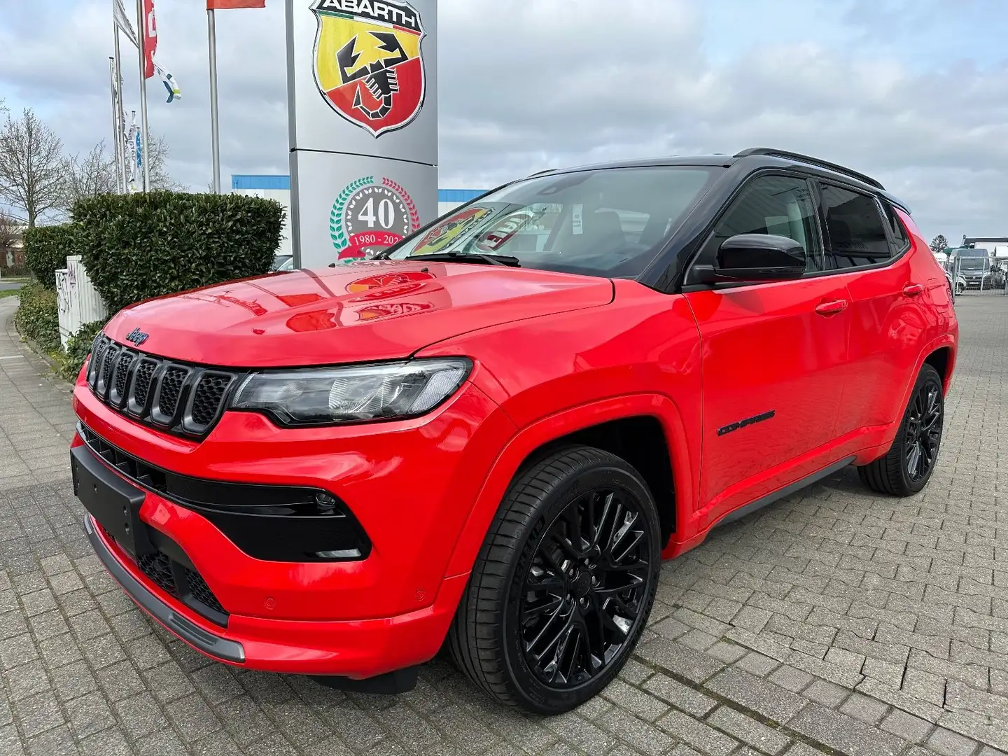 Jeep Compass S Plug-In Hybrid 4WD 8-fach Bereifung AHK Rood - 2