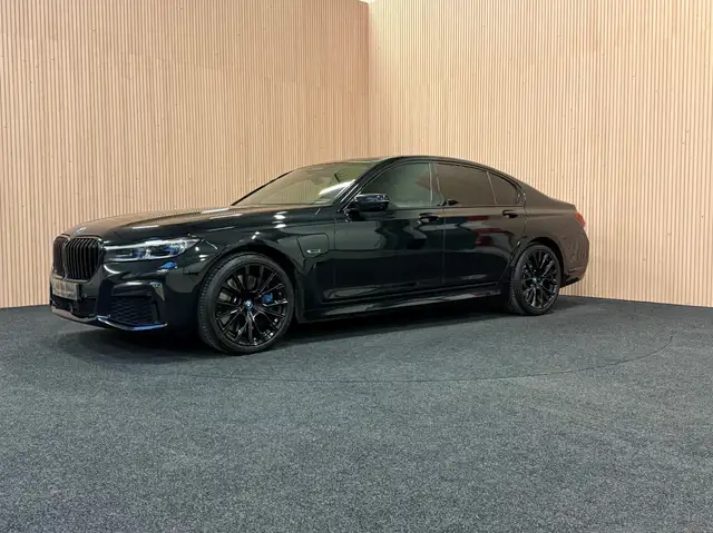 BMW 745 745e| M-pack| Pano| Full black| Pano| ACC| DAB|HUD