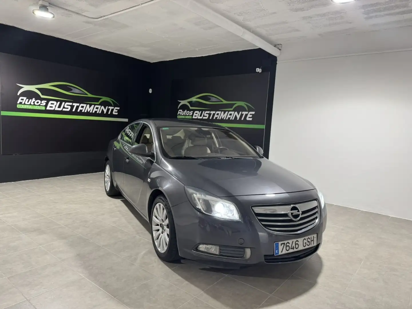 Opel Insignia 1.8 Cosmo Gris - 1