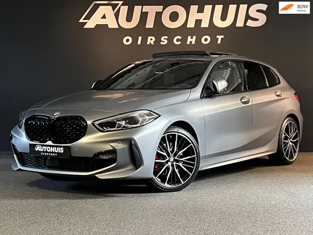 BMW 120 1-serie 120i High Executive Edition M Pano/ M stoe