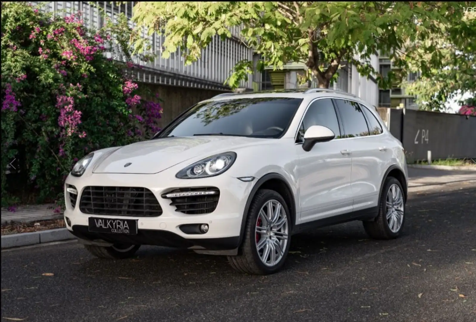 Porsche Cayenne Turbo Aut. Weiß - 1