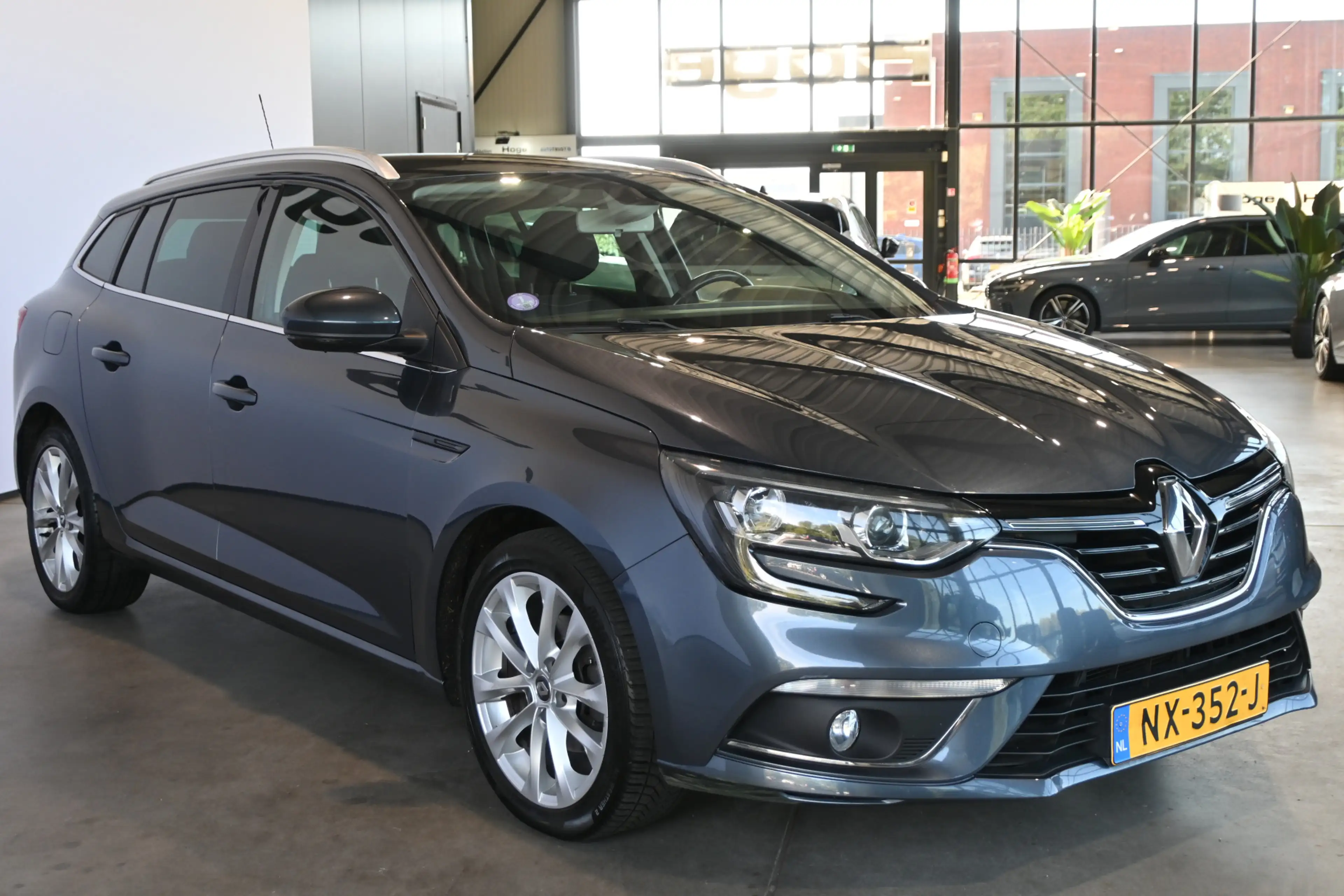 Renault Megane Estate 1.2 TCe Nap! Clima Cruise control Navigatie — photo 5