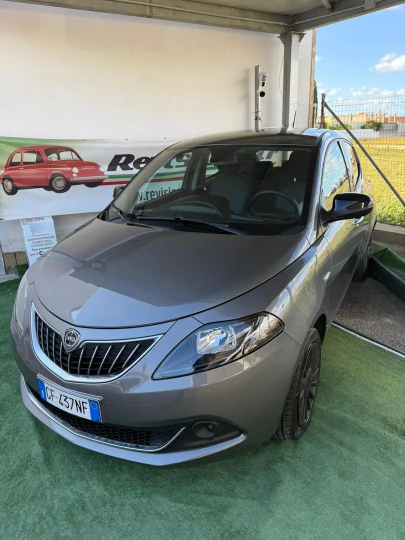 Lancia Ypsilon Ypsilon III 2021 1.0 firefly hybrid Silver s Grigio - 2