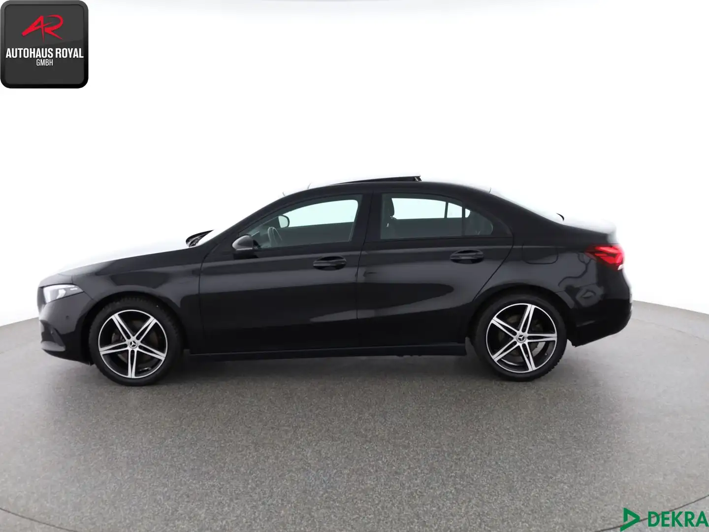 Mercedes-Benz A 200 A 200 d Limousine 4MATIC DISTRO,PANORAMA,CARPLAY Black - 2