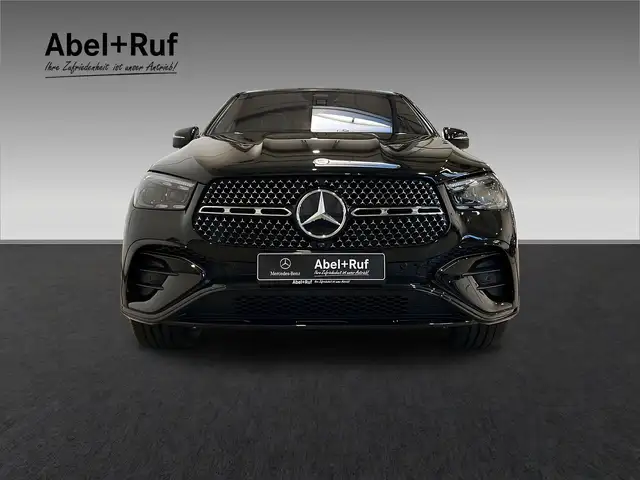 Mercedes-Benz GLE view 2
