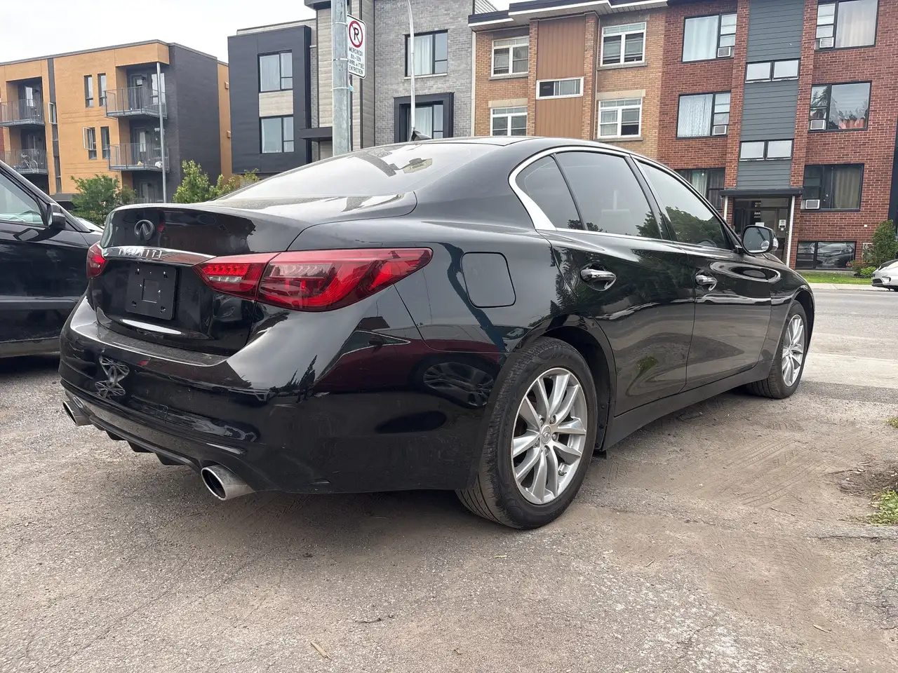 Infiniti Q50 снимка Infiniti Q50