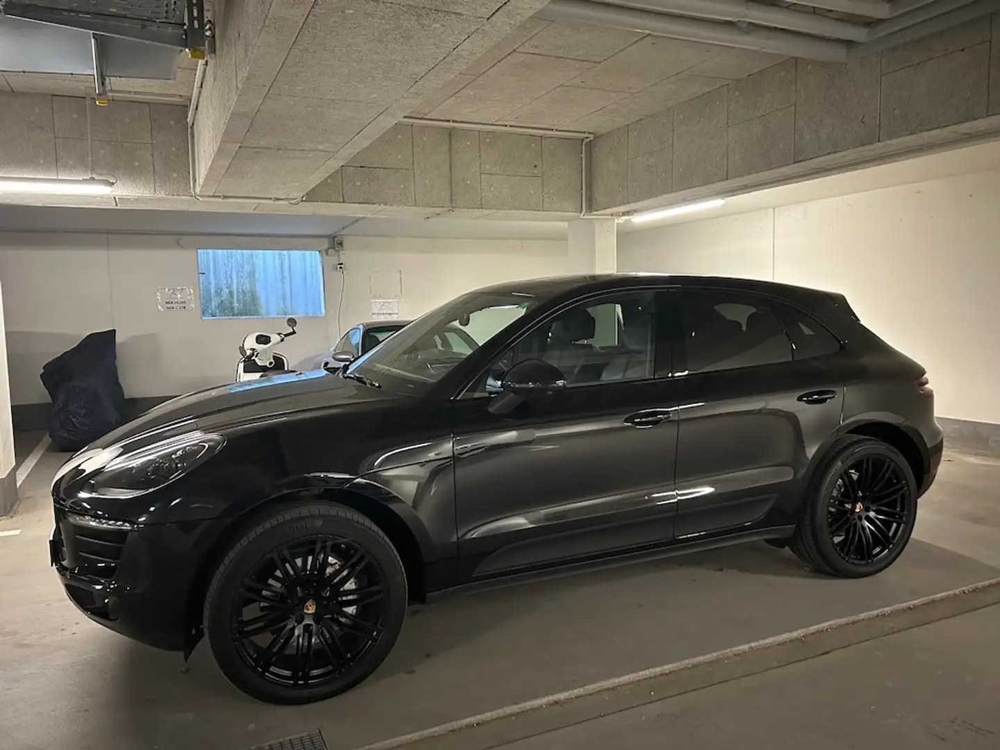 Porsche Macan S Diesel *ALLE EXTRAS*SPORT DESIGN*KLAPPE Schwarz - 1