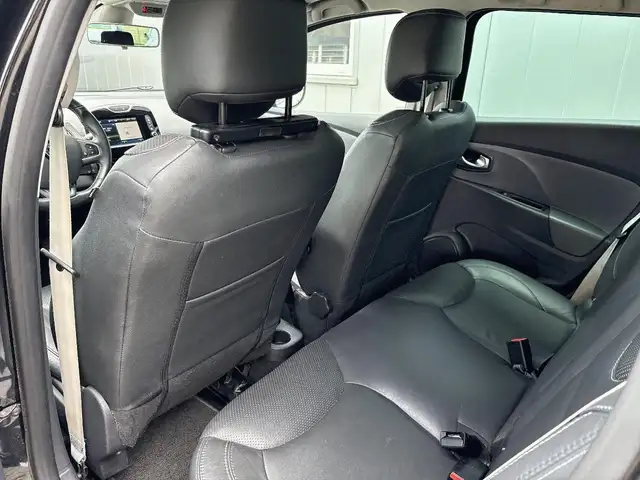 Renault Clio view 7