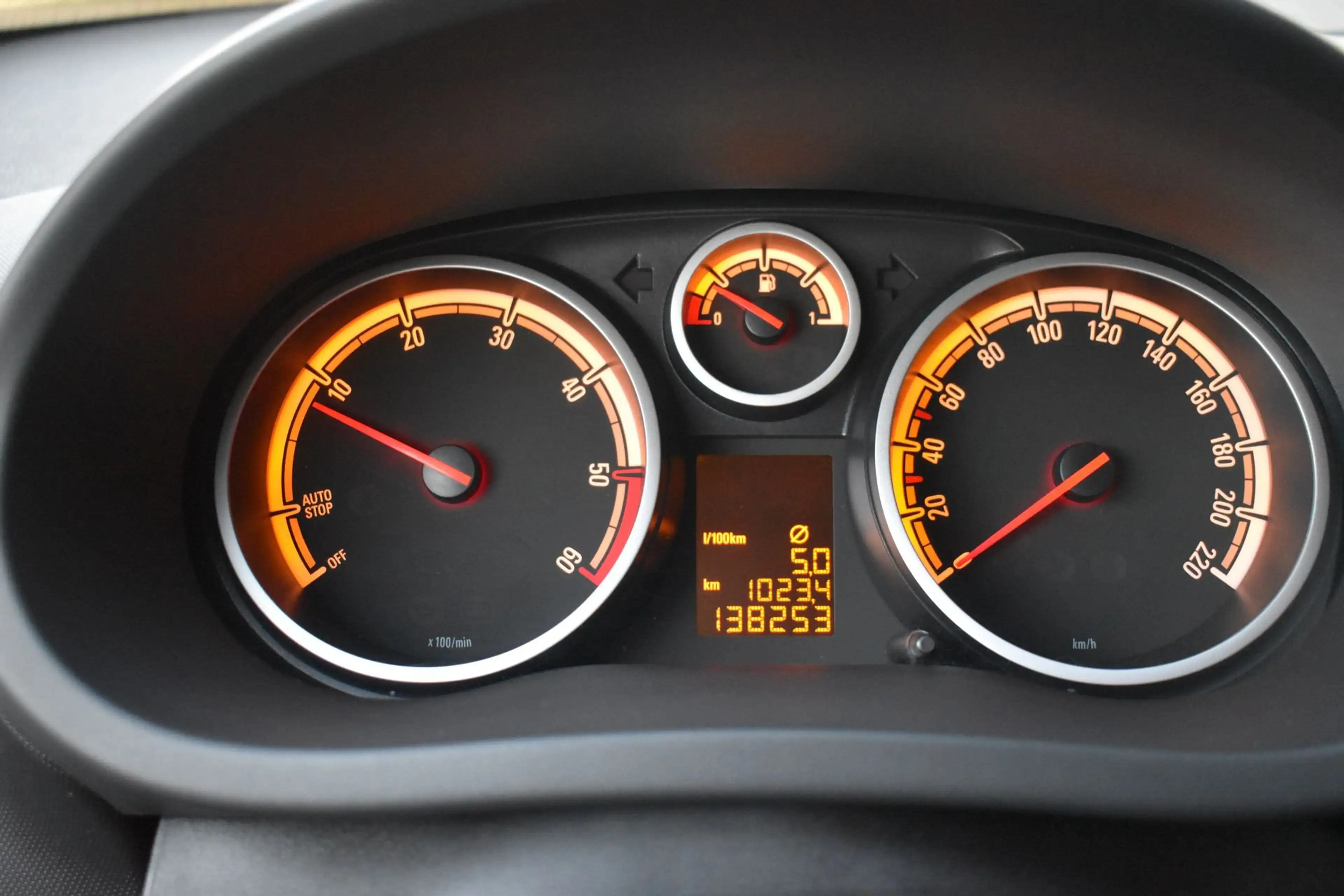 Opel Corsa 1.3CDTi Enjoy S/S *Navi — photo 8