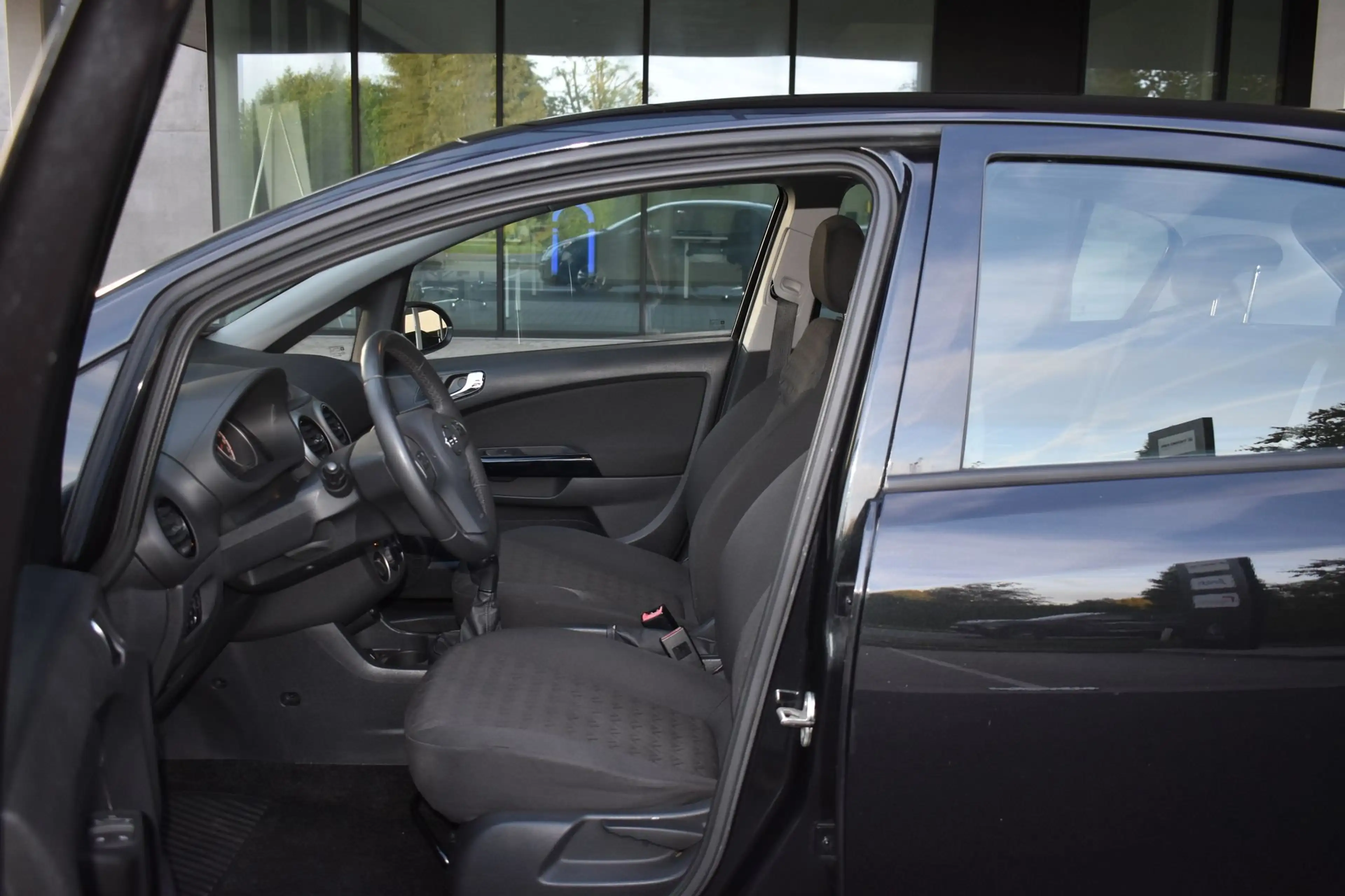 Opel Corsa 1.3CDTi Enjoy S/S *Navi — photo 11