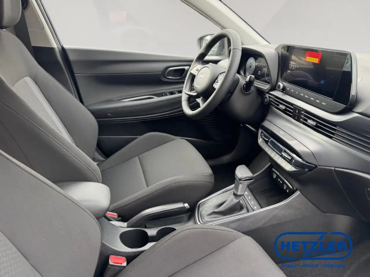 Hyundai i20 Prime Navi Digitales Cockpit Soundsystem Bose LED 14
