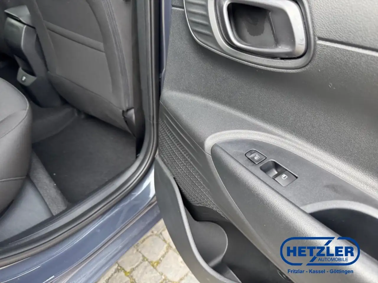 Hyundai i20 Prime Navi Digitales Cockpit Soundsystem Bose LED 18