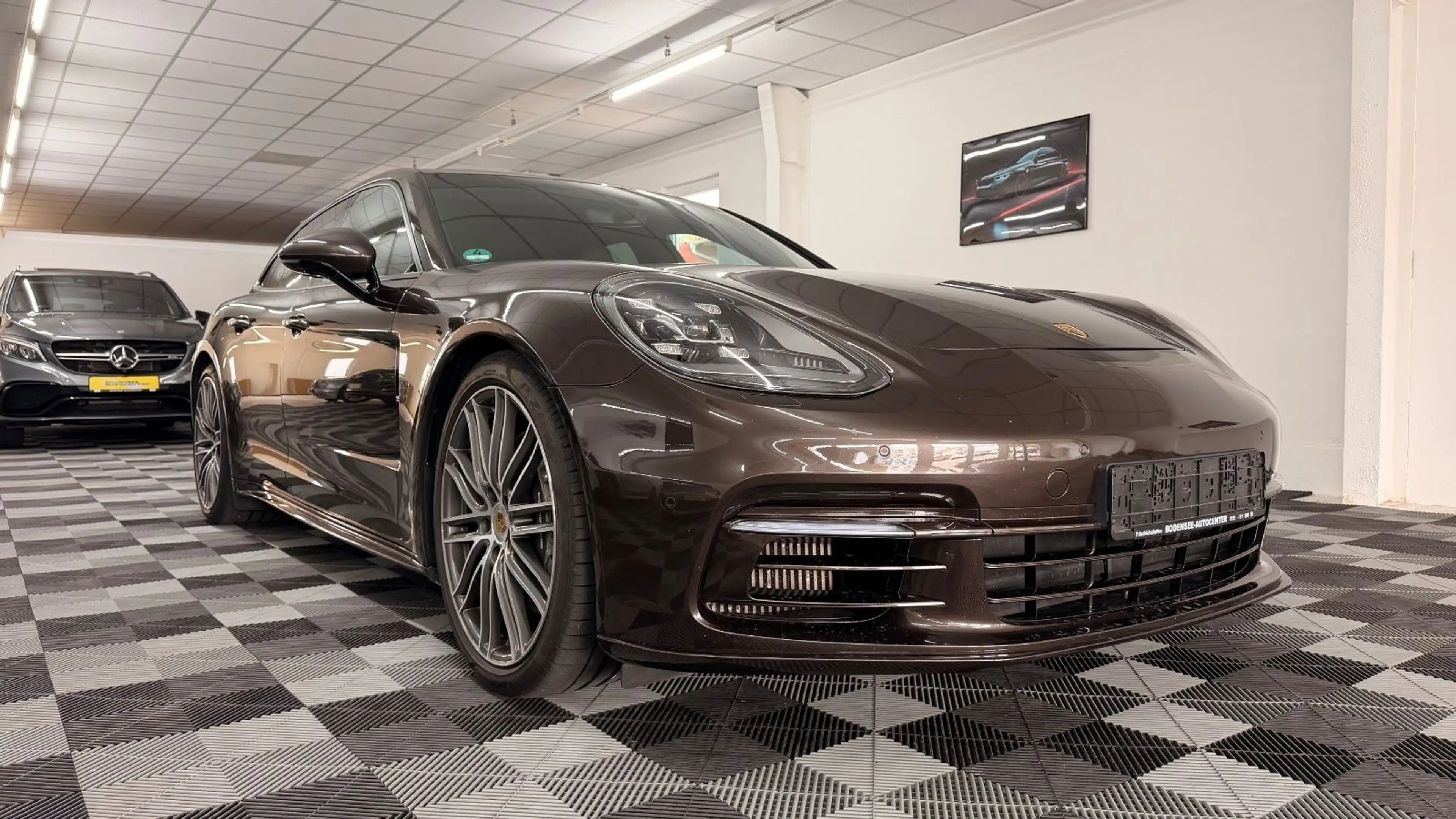 Porsche Panamera Sport Turismo 4 E-Hybrid