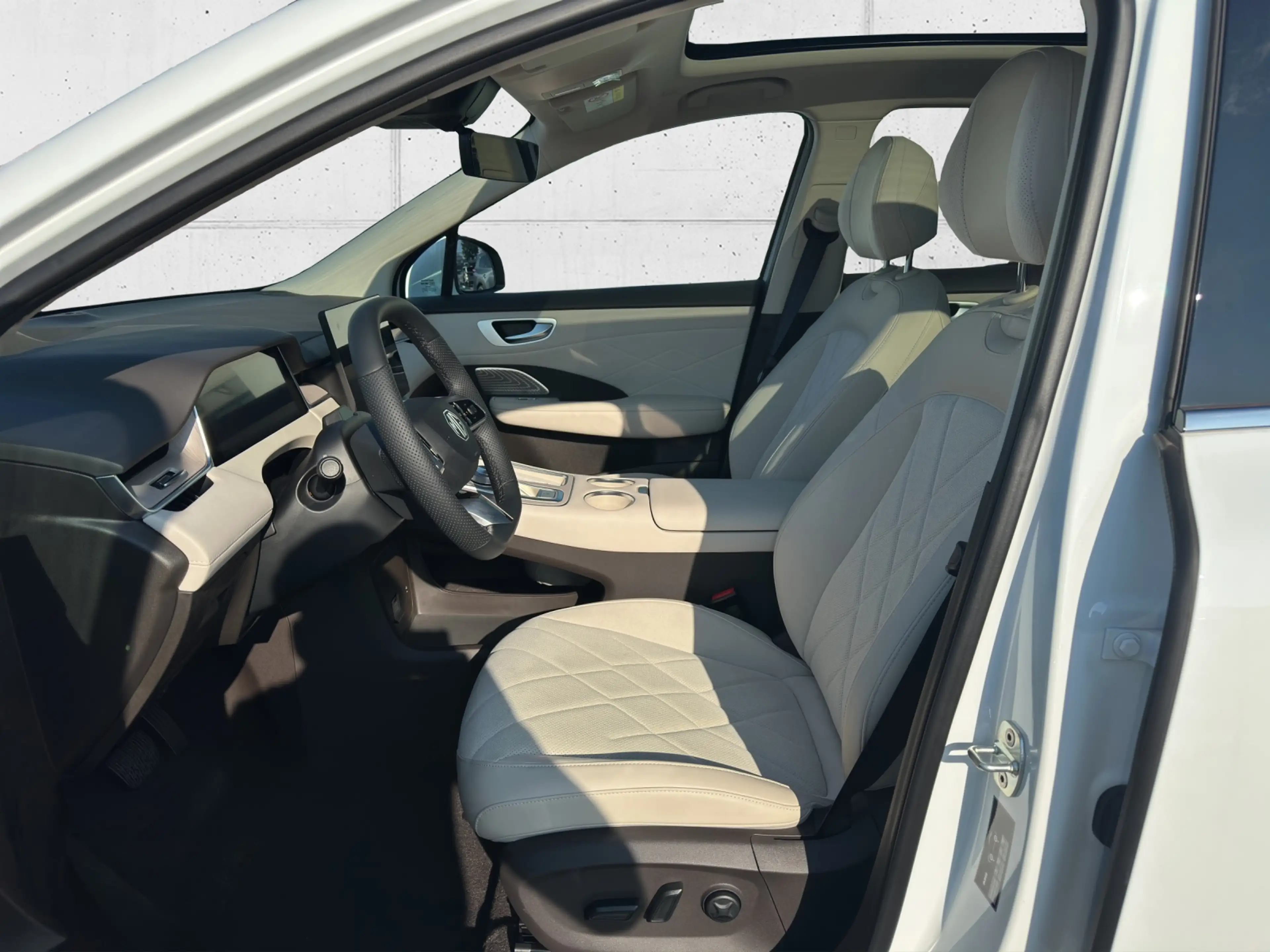 MG MGS6 EV MG S6 EV Luxury AWD 77 kWh 485 km - Leder beige — photo 7