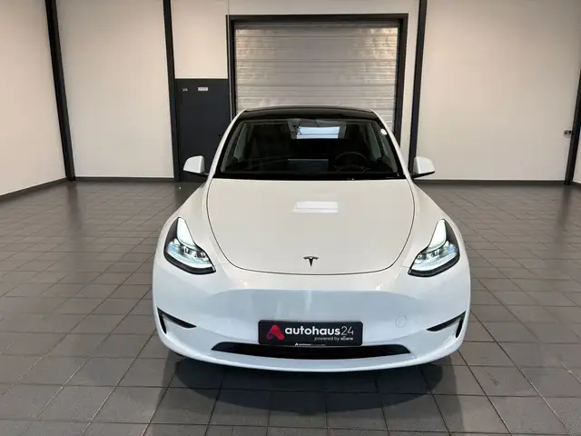 Tesla Model Y view 2