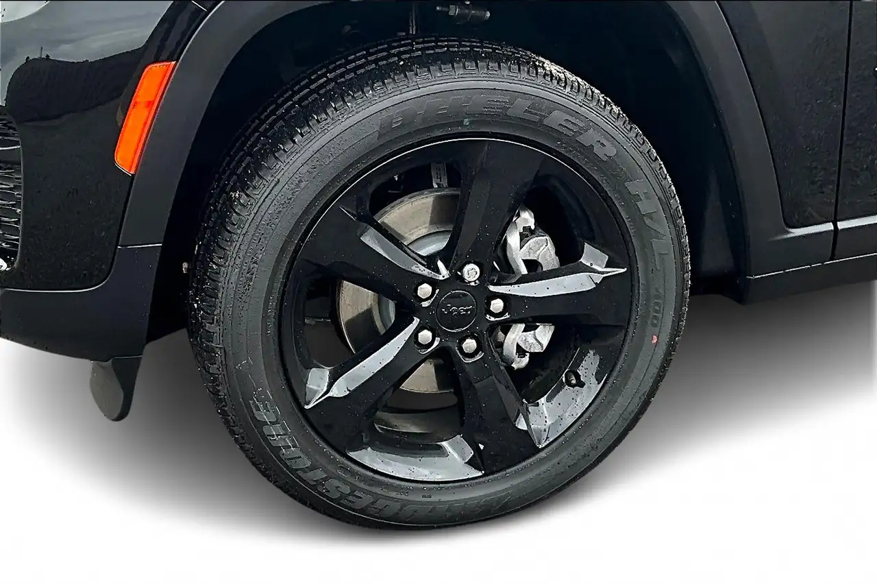 Jeep Grand Cherokee снимка Jeep Grand Cherokee