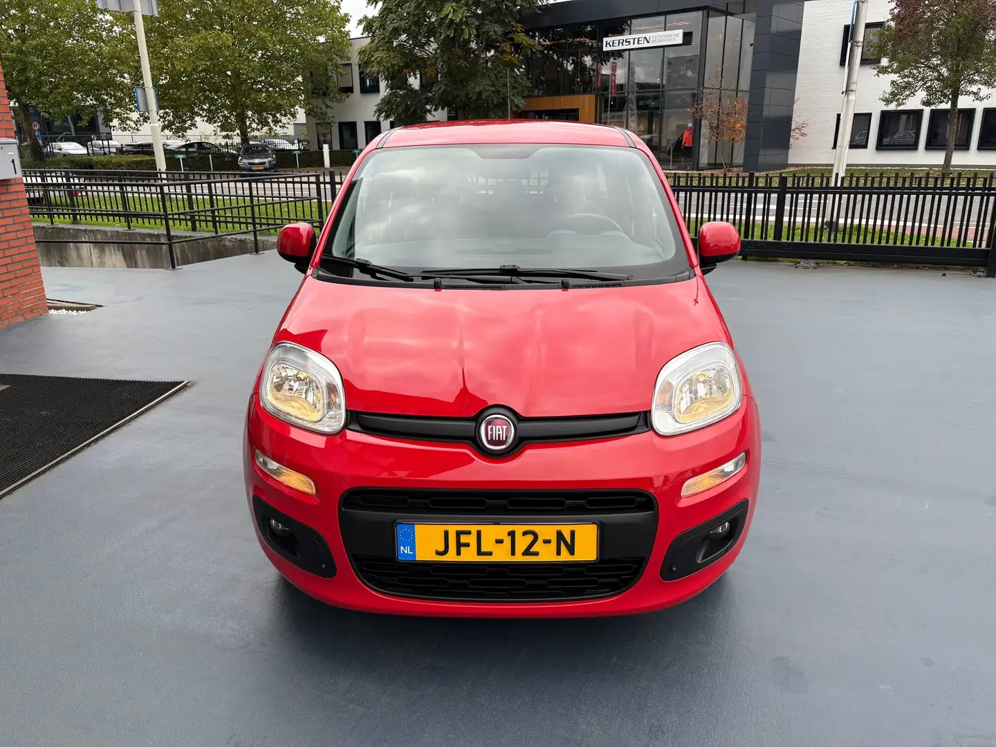 Fiat Panda 1.2 LOUNGE AIRCO HOGE INSTAP Rouge - 2
