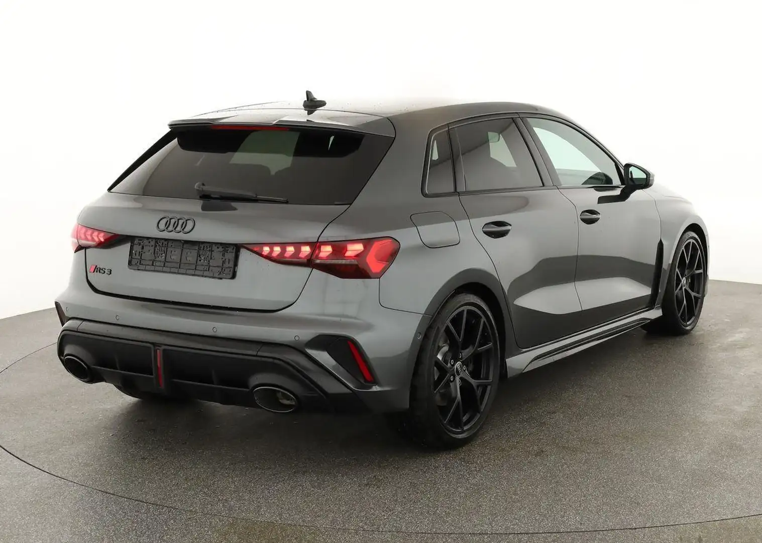 Audi RS3 Sportback 2.5 294 kW TFSI quattro quattro, SONO... Grau - 2
