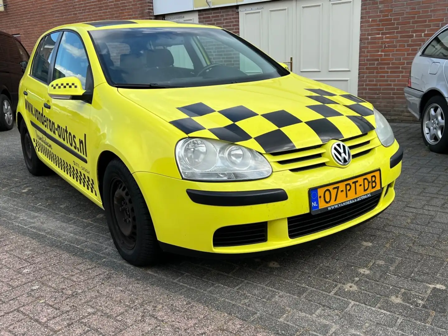Volkswagen Golf 1.9 TDI COMFORTLINE HB 5-Drs Youngtimer!! Jaune - 1