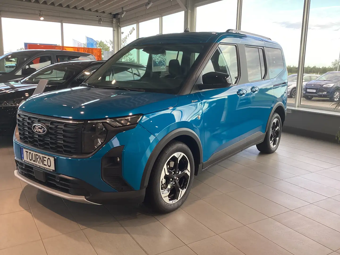 Ford Tourneo Courier Active, Automatik, F-Assistenz-Paket 3, WinterP. Blau - 2