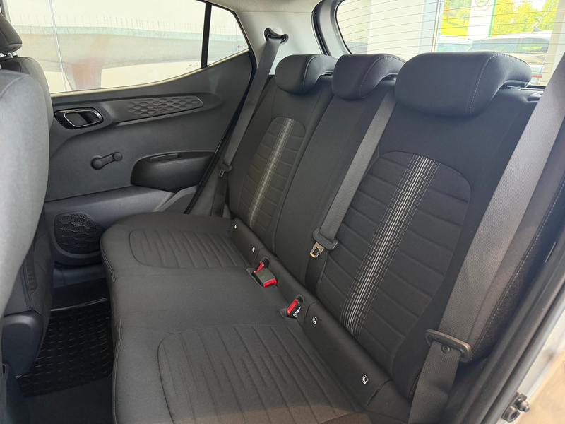 Hyundai i10 1,0 chic — photo 12