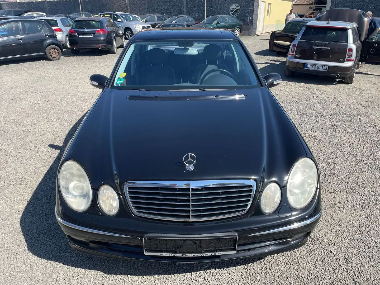 Mercedes-Benz E 200 Kompressor Avantgarde Automatik Schwarz - 2