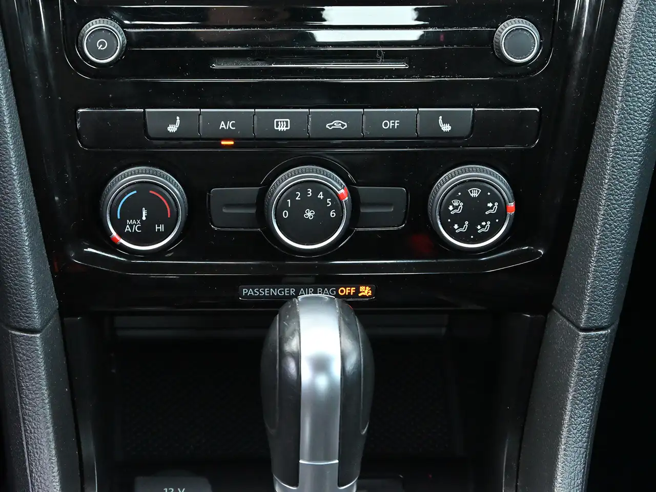 Volkswagen Passat снимка Volkswagen Passat